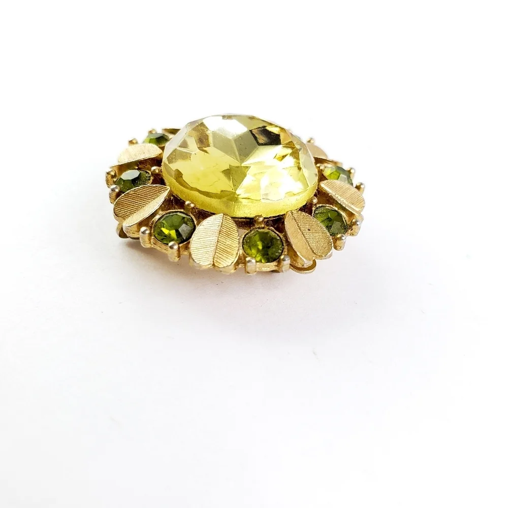 Vintage Avon Brooch Pendant Pin Green